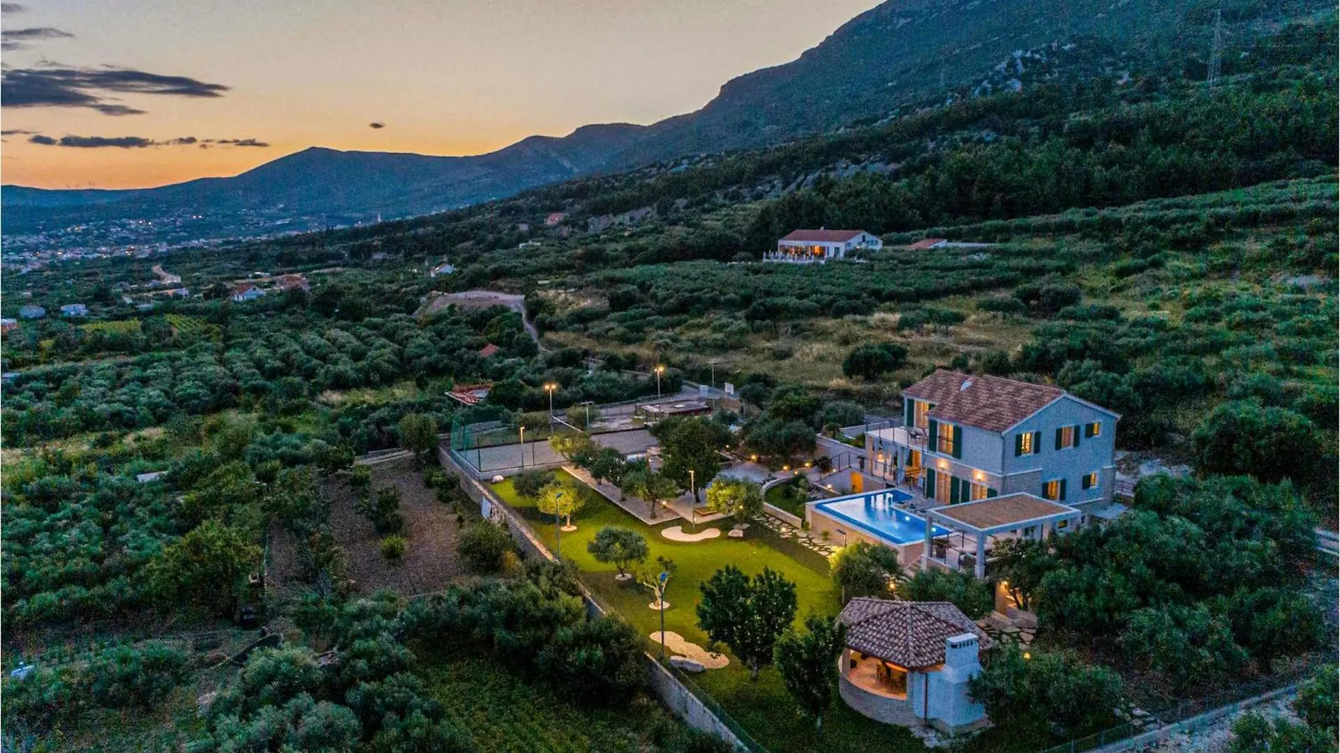 Villa Iva Kastel Luksic Kaštela Ferienhaus